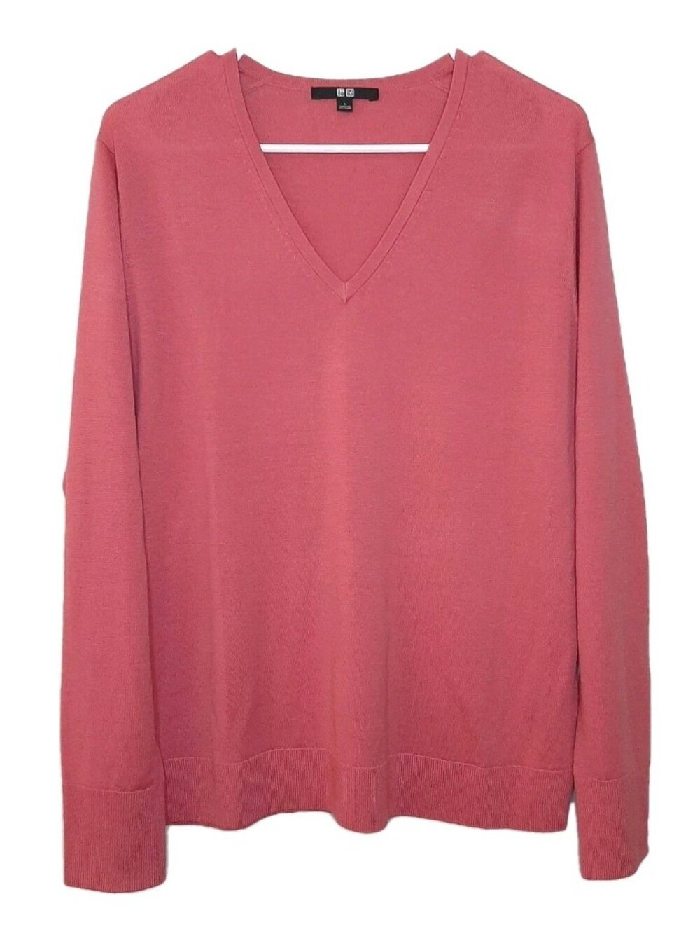 Uniqlo Sweater Coral Women Size L Knit 100% Wool V-Neck Lightweight Long Sleeve